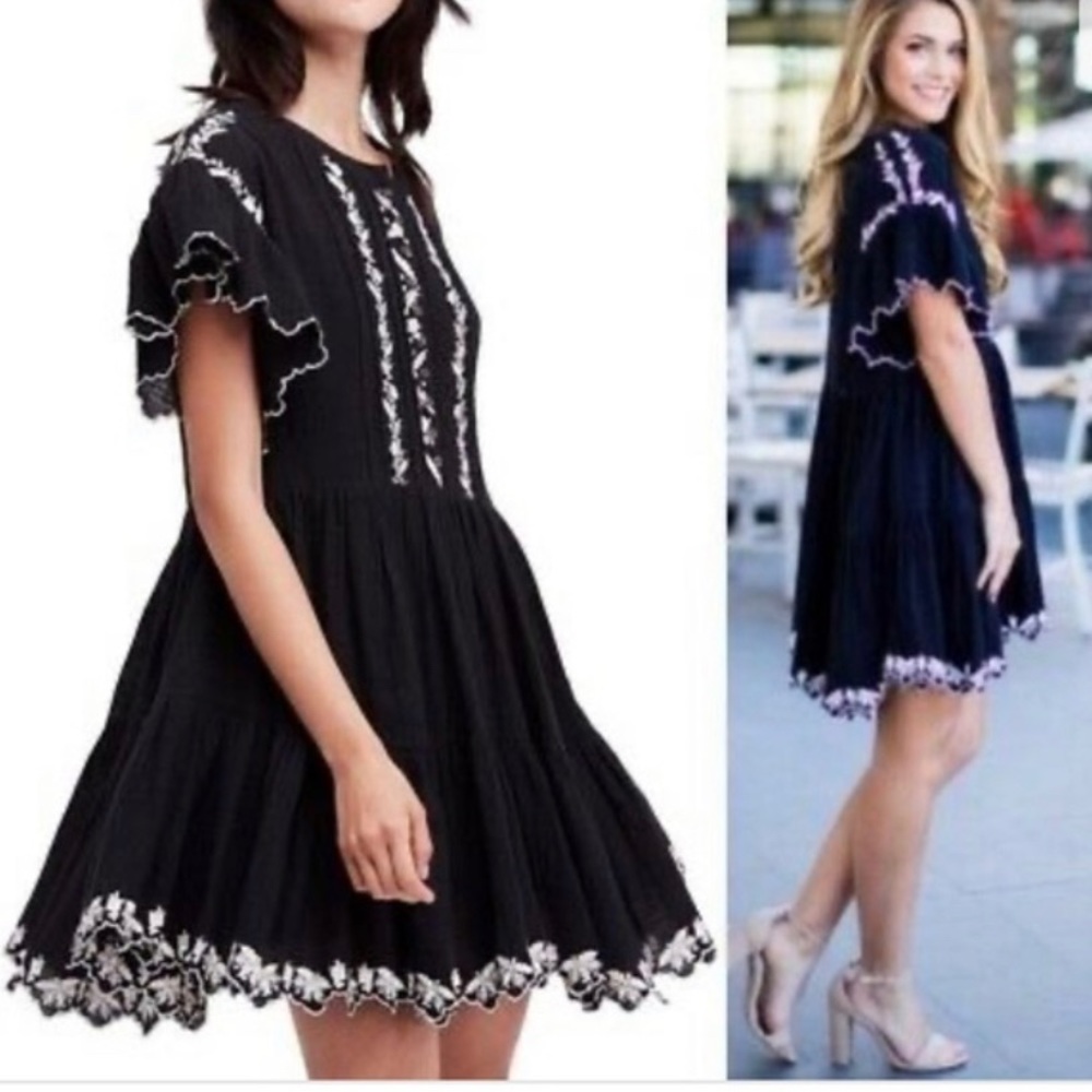 Free people Santiago Embroidered Mini Dress size M good condition no flaws